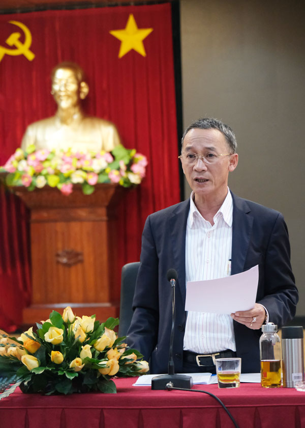 Chủ tịch UBND tỉnh Trần Văn Hiệp làm việc với Kho bạc Nhà nước