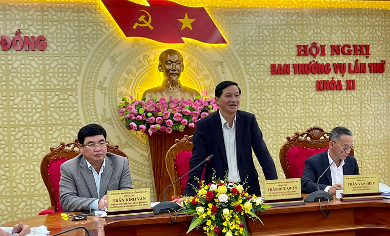 Đồng chí Bí thư Tỉnh ủy Trần Đức Quận phát biểu chỉ đạo thống nhất chủ trương Lâm Đồng mở cửa thích ứng an toàn phòng chống dịch Covid-19