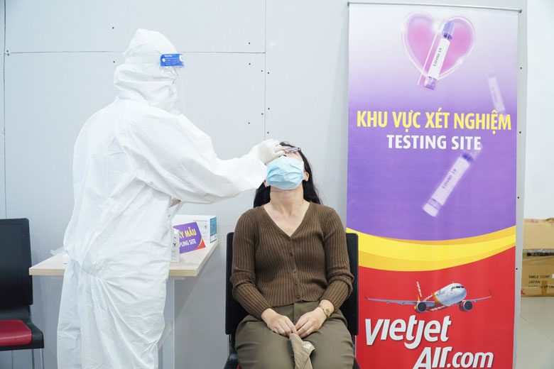 Trở lại với bầu trời, Vietjet miễn phí xét nghiệm Covid-19 cho tất cả khách hàng khởi hành từ TP Hồ Chí Minh