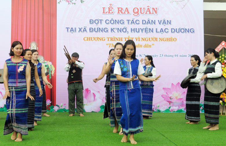 Đổi mới công tác dân vận trong vùng đồng bào dân tộc thiểu số ở Lạc Dương