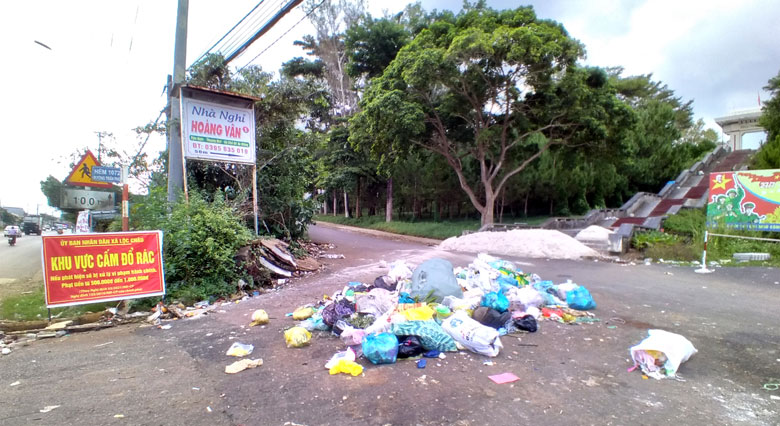 Dứt điểm cấm đổ rác bừa bãi ở xã Lộc Châu, Bảo Lộc