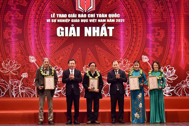 Lâm Đồng có 4 nhà báo đoạt Giải báo chí toàn quốc Vì sự nghiệp Giáo dục Việt Nam