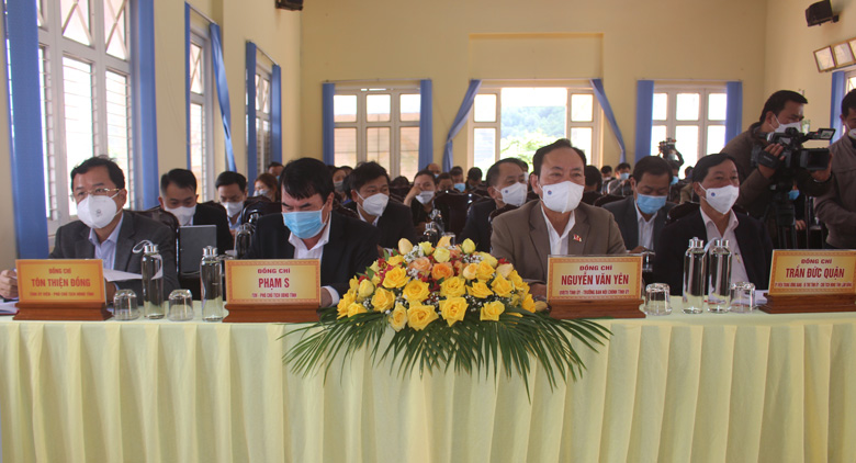 Lãnh đạo tỉnh Lâm Đồng tham dự buổi tiếp xúc cử tri