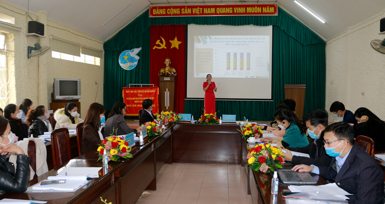 Thực trạng tiếp cận các dịch vụ xã hội của lao động nữ phi chính thức tại Đà Lạt