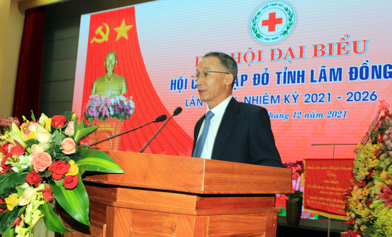 Chủ tịch UBND tỉnh Lâm Đồng Trần Văn Hiệp phát biểu chỉ đạo Đại hội