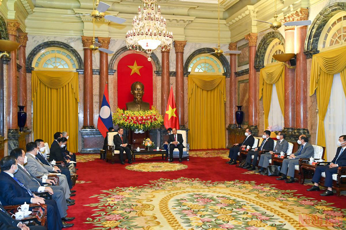 Quang cảnh buổi tiếp Chủ tịch Quốc hội Lào Saysomphone Phomvihane tại Phủ Chủ tịch