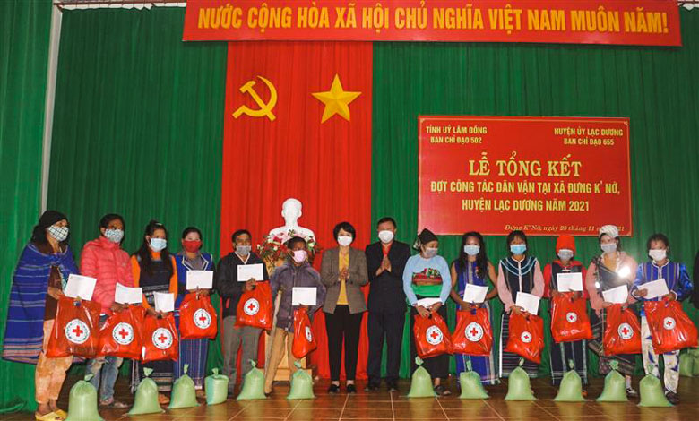 Tổng kết công tác dân vận tập trung tại xã Đưng K’Nớ, huyện Lạc Dương