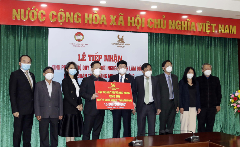 Tập đoàn Tân Hoàng Minh ủng hộ 15 tỷ đồng cho Quỹ ''Vì người nghèo'' tỉnh Lâm Đồng