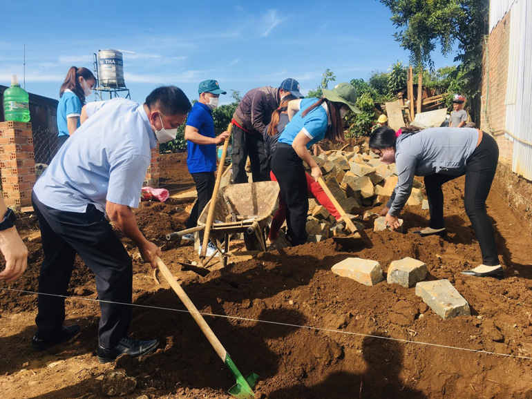 Lễ khởi công xây dựng nhà “Mái ấm tình thương” cho hội viên phụ nữ nghèo