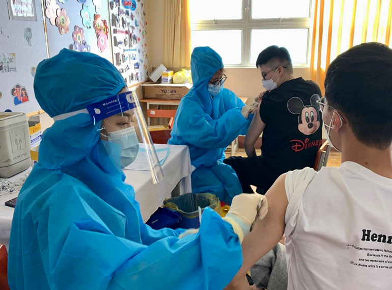 Tiêm vắc xin phòng Covid-19 đợt 31 tại TP Đà Lạt
