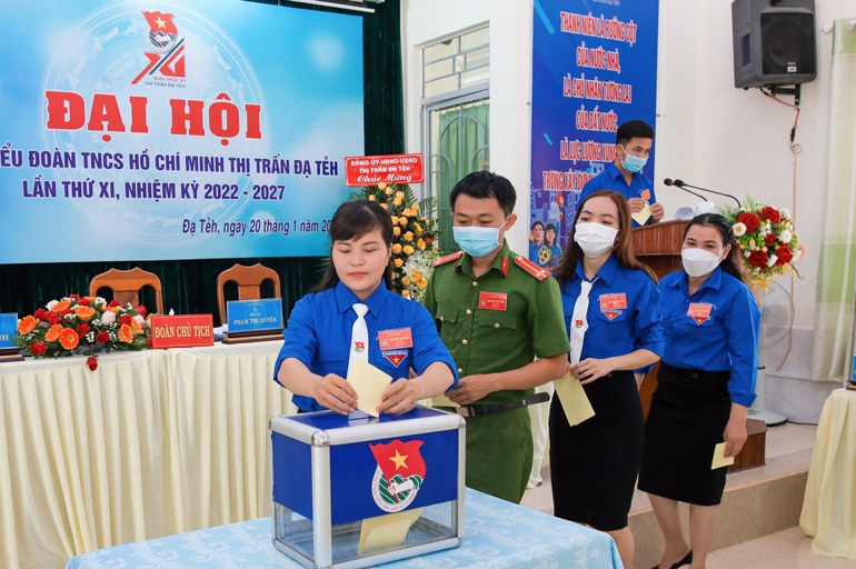 Tổ chức thành công Đại hội điểm Đoàn TNCS Hồ Chí Minh thị trấn Đạ Tẻh - Báo  Lâm Đồng điện tử
