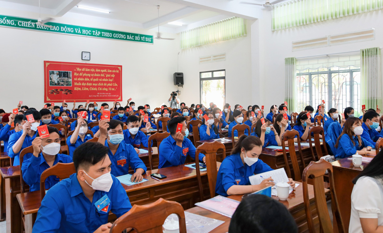 Đại hội biểu quyết thông qua Nghị quyết Đại hội đại biểu Đoàn TNCS Hồ Chí Minh thị trấn Đạ Tẻh lần thứ XI, nhiệm kỳ 2022 – 2027