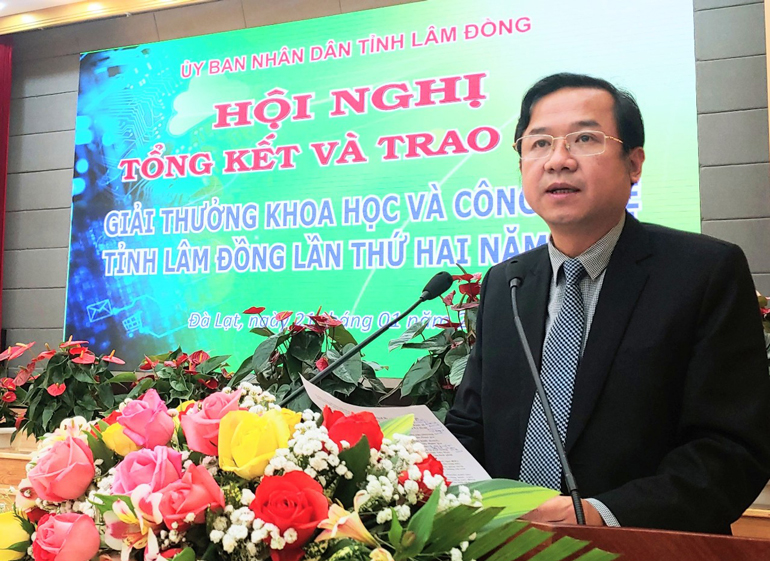 Ông Tôn Thiện Đồng – Phó Chủ tịch Thường trực HĐND tỉnh phát biểu 