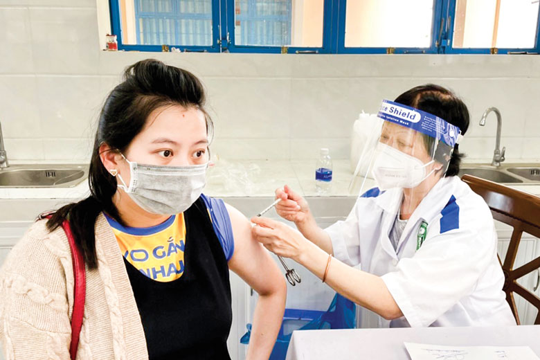 Đến ngày 21/2, TP Đà Lạt dẫn đầu toàn tỉnh về tỉ lệ tiêm vắc xin phòng COVID -19 liều nhắc lại đạt 70,1%