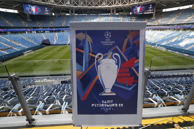 UEFA sẽ không tổ chức trận chung kết Champions League mùa 2021-2022 trên sân Krestovsky tại St. Petersburg.