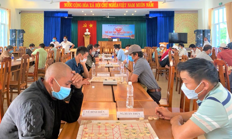 Các kỳ thủ thi đấu tại Giải Cờ tướng huyện Bảo Lâm
