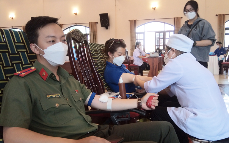 Đà Lạt: Tiếp nhận 208 đơn vị máu từ ngày hội Giọt hồng thanh niên tình nguyện