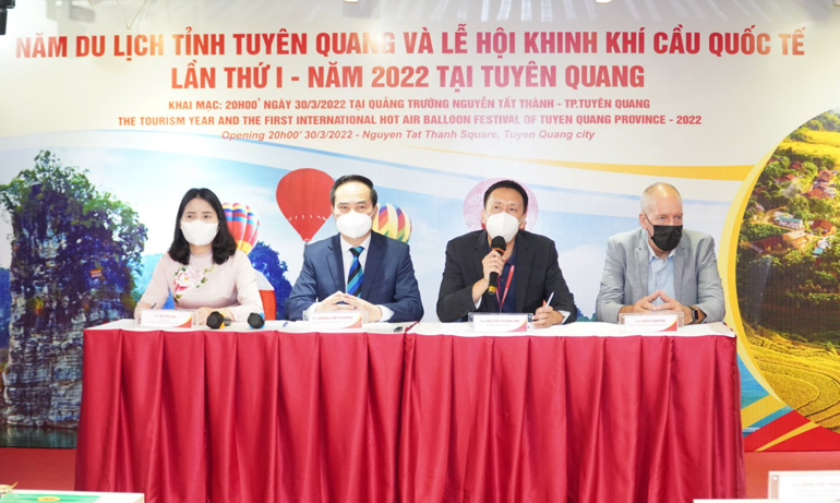 Vietjet đồng hành cùng Lễ hội Khinh khí cầu quốc tế Tuyên Quang 2022
