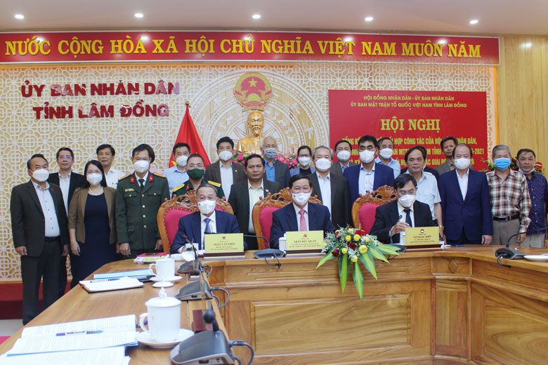 Lãnh đạo HĐND - UBND - Ủy ban MTTQ Việt Nam tỉnh ký kết chương trình phối hợp công tác trong giai đoạn 2022 - 2026