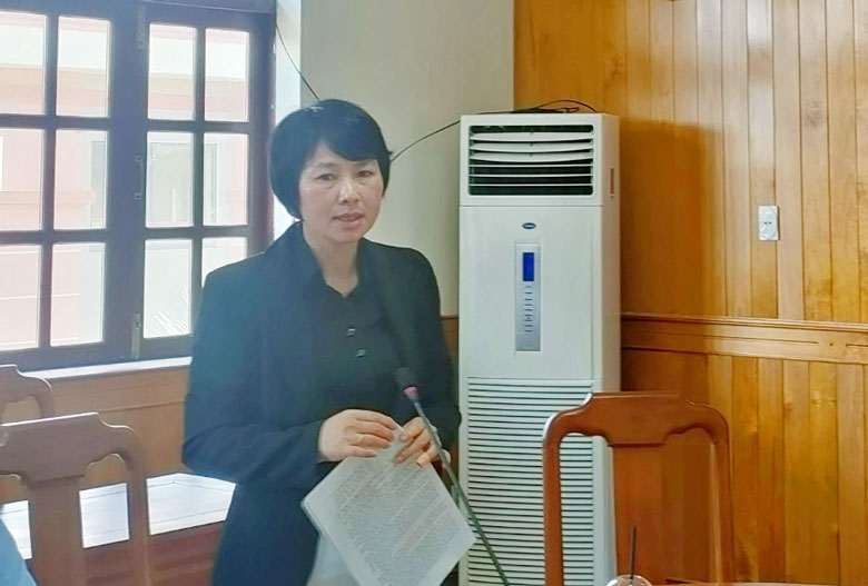 Bà Phạm Thị Phúc - Ủy viên Ban Thường vụ Tỉnh ủy, Trưởng Ban Dân vận Tỉnh ủy, phát biểu tại buổi làm việc.