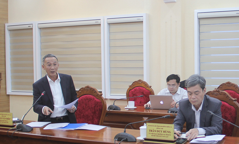 Đồng chí Trần Văn Hiệp – Phó Bí thư Tỉnh ủy, Chủ tịch UBND tỉnh phát biểu tại buổi làm việc