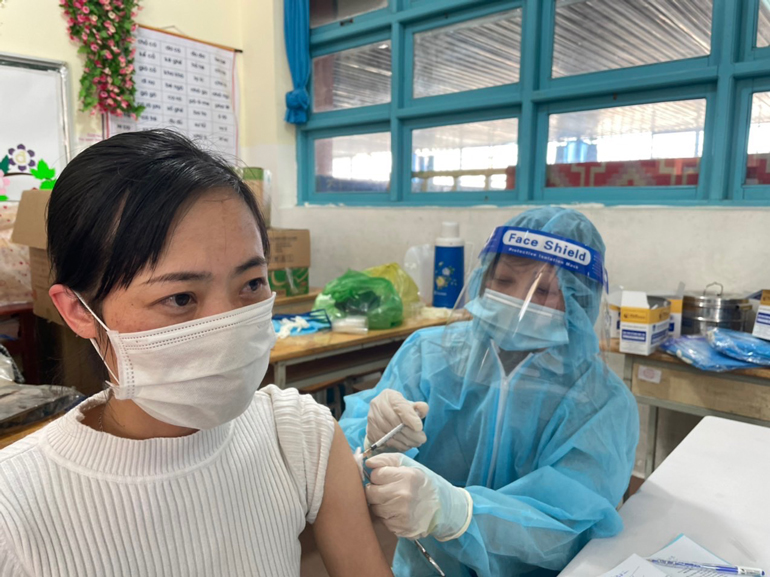 Đến ngày 28/3, Lâm Đồng đã đạt bao phủ vắc xin phòng Covid-19 trên 79,01% dân số tiêm đủ 2 mũi