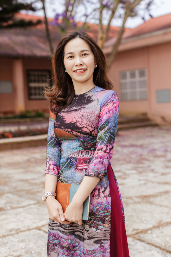 Cô giáo Võ Hà Tuyết Hạnh