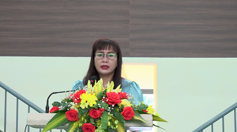 Giám đốc Sở Giáo dục và Đào tạo Phạm Thị Hồng Hải phát biểu tại Lễ khai mạc