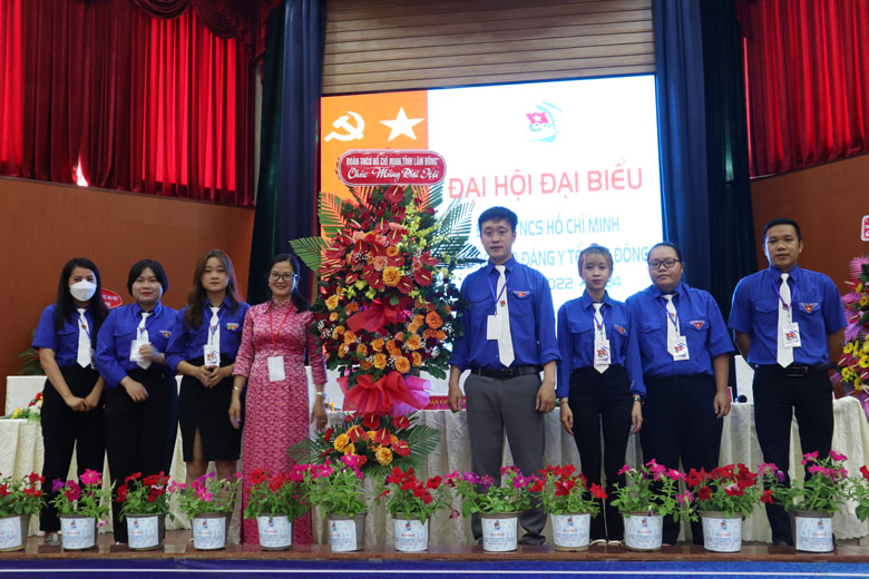 Trường Cao đẳng Y tế Lâm Đồng tổ chức thành công đại hội điểm Đoàn TNCS Hồ Chí Minh khối trường học