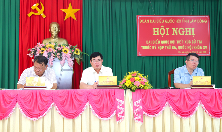 Đoàn ĐBQH Lâm Đồng tiếp xúc với cử tri TP Bảo Lộc
