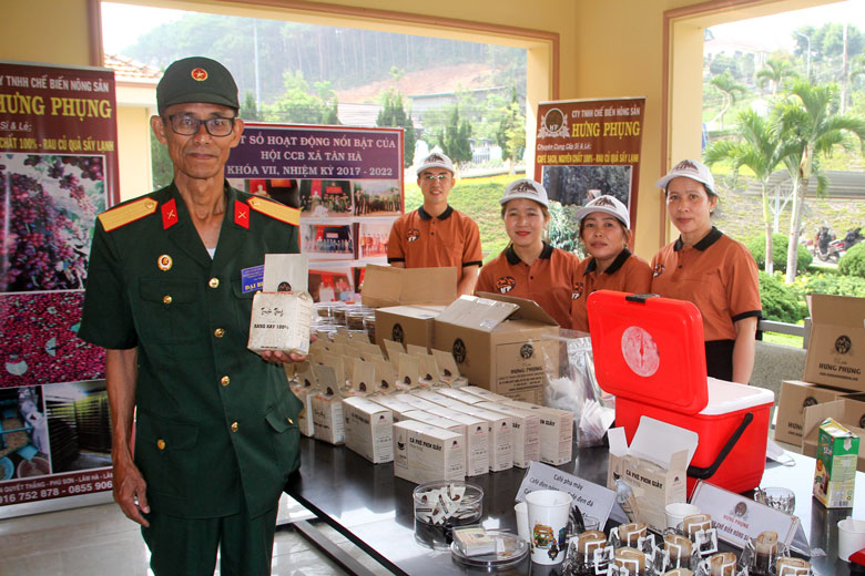 Cựu chiến binh Nguyễn Việt Hưng và những sản phẩm cà phê sạch