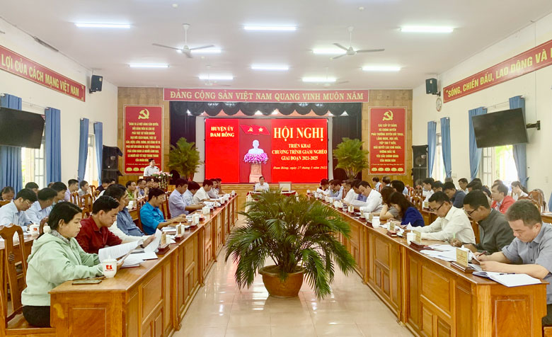 Huyện uỷ Đam Rông tổ chức hội nghị triển khai chương trình giảm nghèo giai đoạn 2021 – 2025