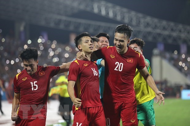 VCK U23 châu Á: Việt Nam mang 2 cầu thủ dự phòng tới Uzbekistan