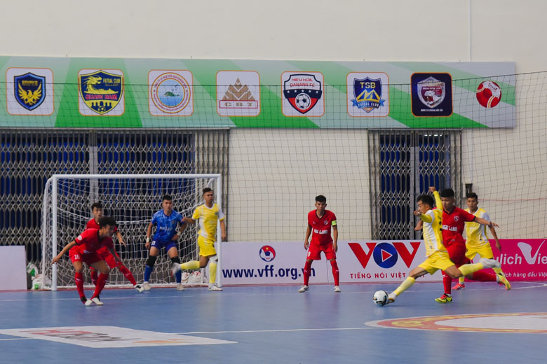 Zetbit Sài Gòn FC đã có chiến thắng trong ngày đầu trận mở màn