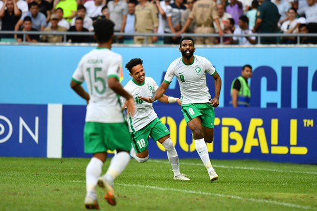 Niềm vui của cầu thủ Saudi Arabia sau bàn mở tỷ số của Ahmed Mazen Alghamdi