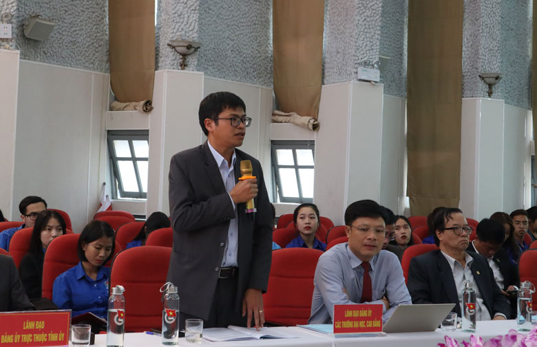 Ban Giám hiệu Trường Đại học Đà Lạt tham gia ý kiến tại Diễn đàn