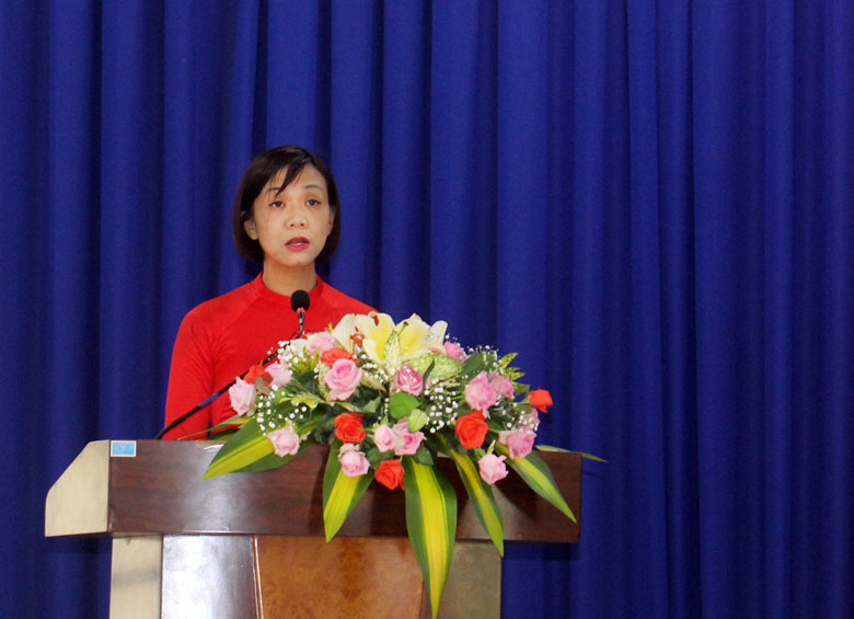 ĐBQH Trịnh Thị Tú Anh báo cáo kết quả Kỳ họp thứ 3, Quốc hội khóa XV tới cử tri