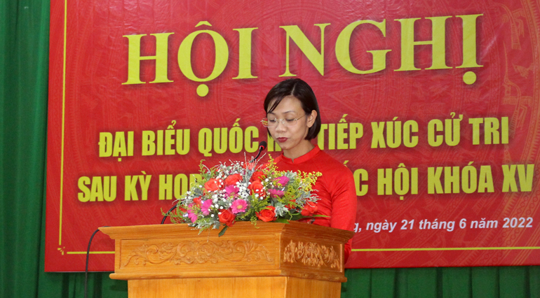 Đoàn đại biểu Quốc hội tiếp xúc cử tri huyện Lạc Dương