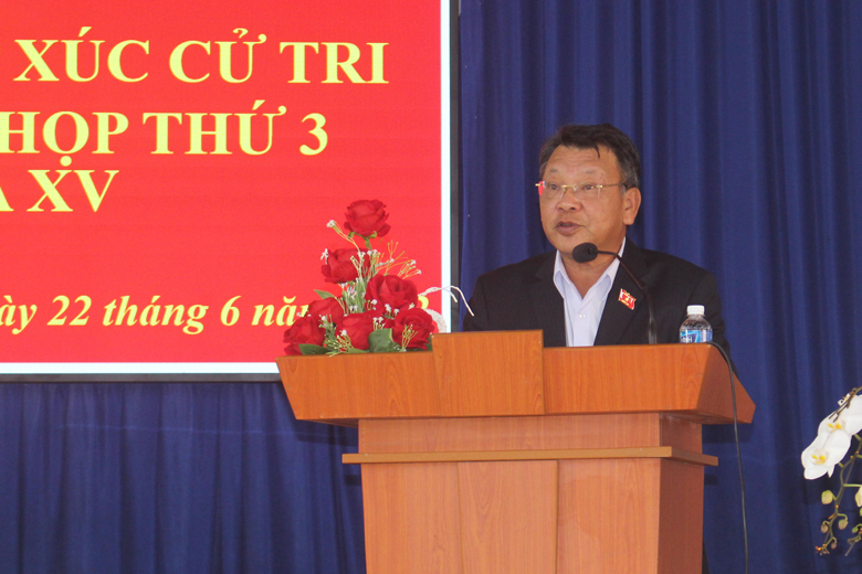 Ông Nguyễn Tạo - Phó trưởng Đoàn ĐBQH ghi nhận, tiếp thu, giải trình ý kiến cử tri thuộc thẩm quyền