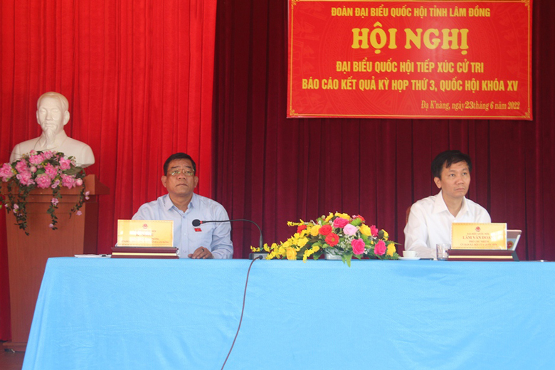 Đoàn ĐBQH Lâm Đồng tiếp xúc với cử tri huyện Đam Rông