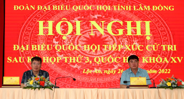 ĐBQH tiếp xúc cử tri tại xã Lộc An