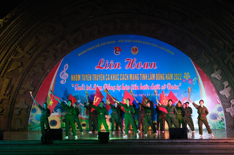Đức Trọng giành giải nhất Liên hoan nhóm tuyên truyền ca khúc cách mạng tỉnh Lâm Đồng cụm phía Bắc