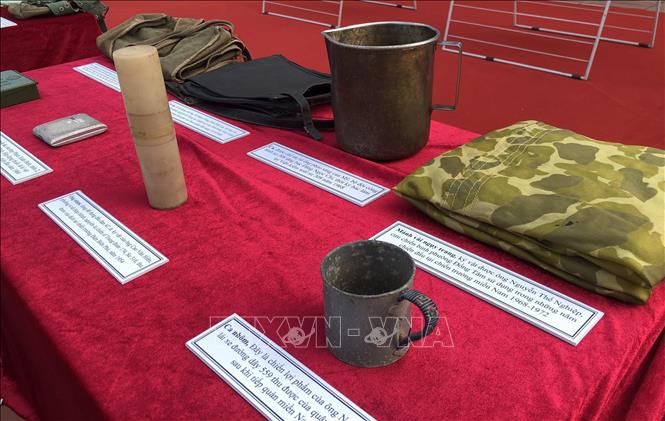 Một số kỷ vật chiến tranh tại trưng bày chuyên đề “Ký ức thời hoa lửa” nhân Kỷ niệm 75 năm Ngày Thương binh - Liệt sỹ