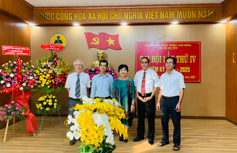 Ra mắt Ban Chấp hành Hội VHNT huyện Đạ Tẻh khóa IV, nhiệm kỳ 2022 – 2027