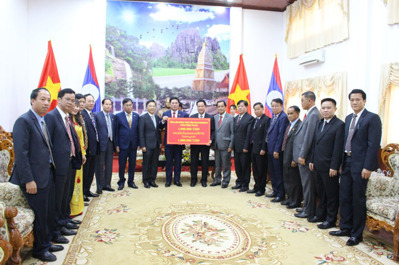 Lãnh đạo tỉnh Lâm Đồng thăm và làm việc tại tỉnh Bôlykhămxay - Lào