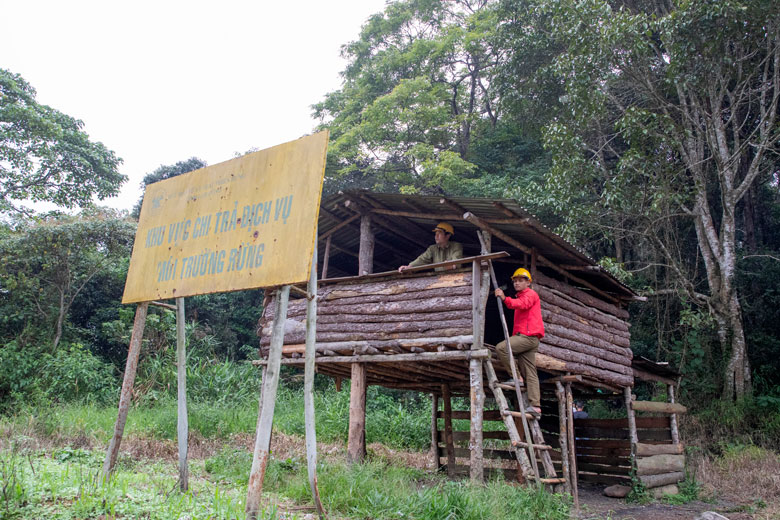 Một trạm QLBV rừng lưu động được thành lập dọc QL 28 nhằm tăng cường quản lý, bảo vệ rừng ở khu vực giáp ranh với tỉnh Bình Thuận