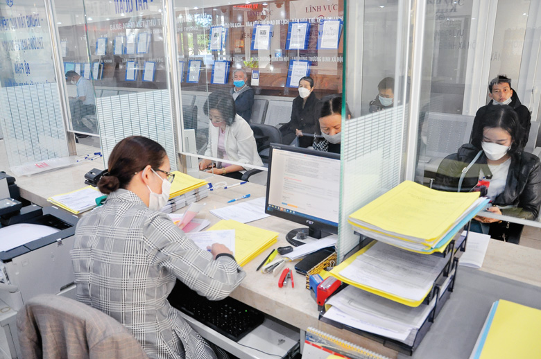 Tiếp nhận và trả hồ sơ đã giải quyết tại Trung tâm Phục vụ hành chính công tỉnh Lâm Đồng