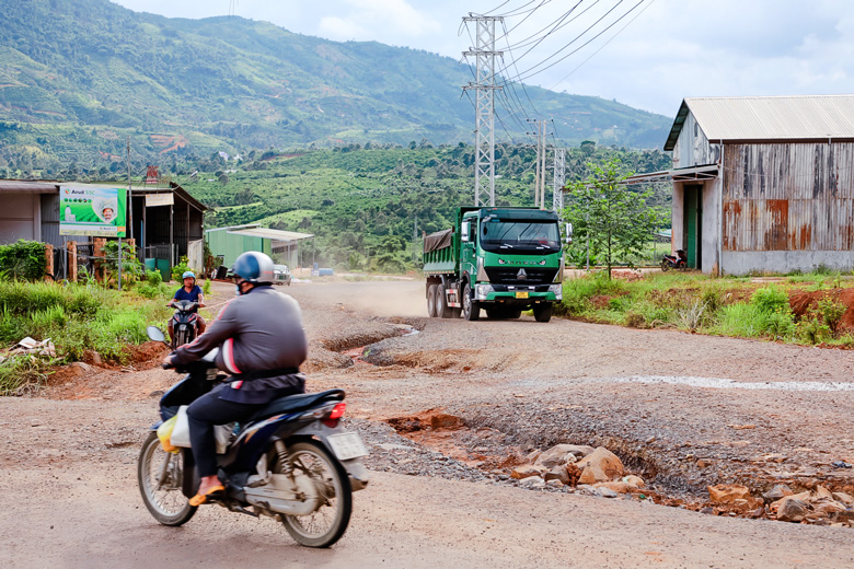 Nguy hiểm rình rập ở ngã tư đường tránh Quốc lộ 20, Bảo Lộc