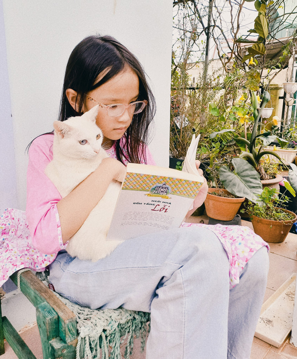 Cô bé 9 tuổi Nguyễn Thuần Nhiên cùng bộ truyện COVID trong mắt trẻ thơ