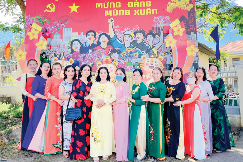 Phụ nữ huyện Đức Trọng hưởng ứng “Tuần lễ áo dài” năm 2022 do Trung ương Hội LHPN Việt Nam phát động